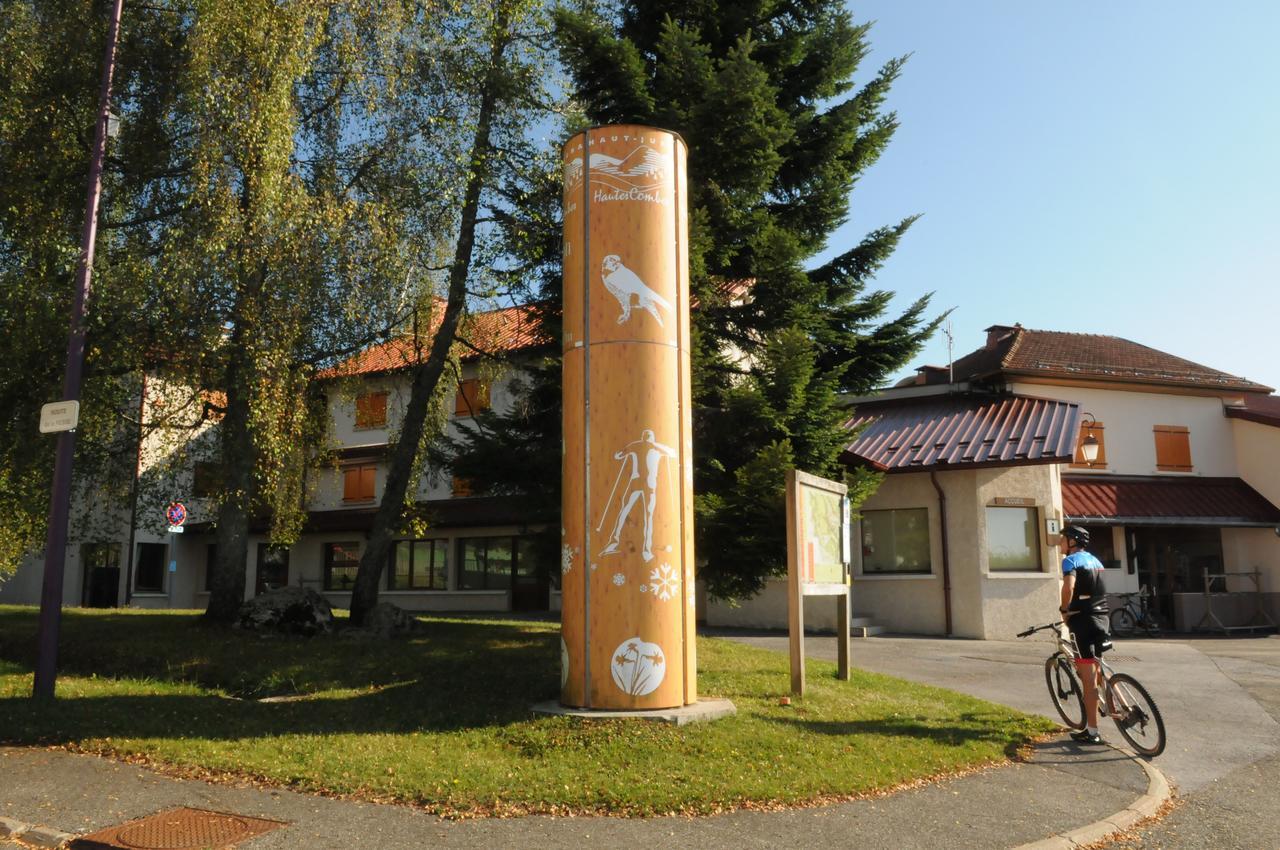 Отель Le Relais Nordique Giron Экстерьер фото