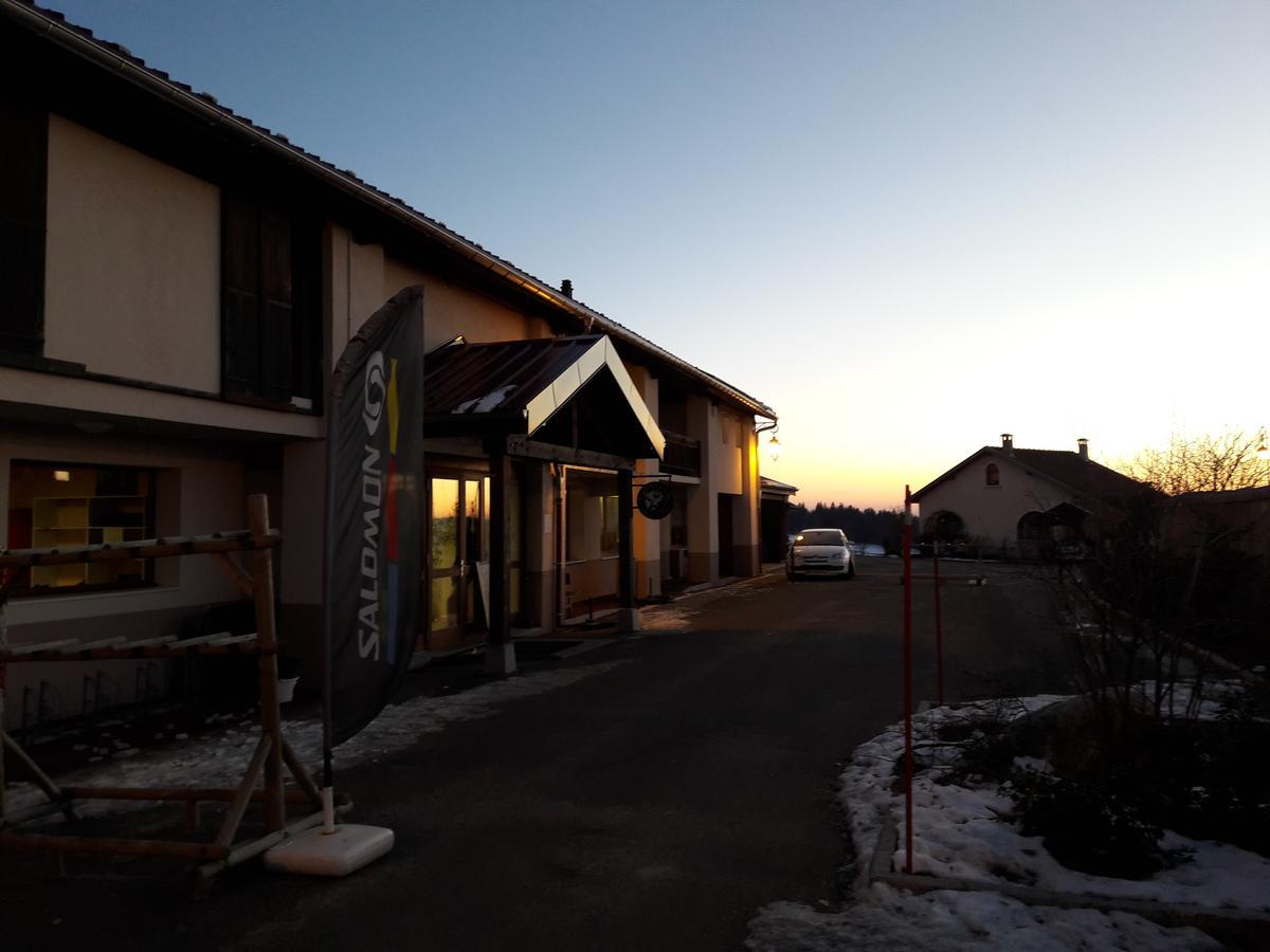 Отель Le Relais Nordique Giron Экстерьер фото