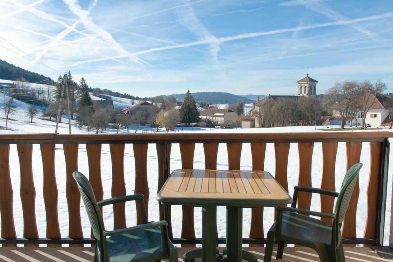 Отель Le Relais Nordique Giron Экстерьер фото